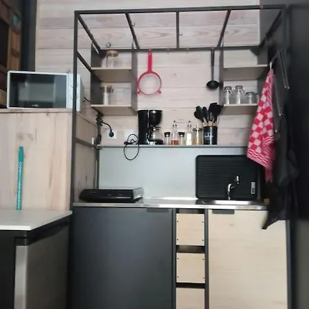 A 2 Pas De Naval Group Au Coeur D Rue Commercante Apartment