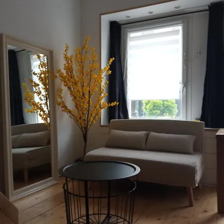 A 2 Pas De Naval Group Au Coeur D Rue Commercante Apartment *